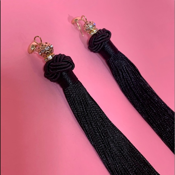Eva Black Tassel Earrings - BOUTIQUE - Picture 3 of 4